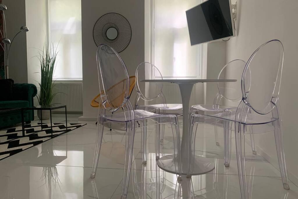 Cool City Center Apt. @ Metro And Shopping Street Vienne Extérieur photo