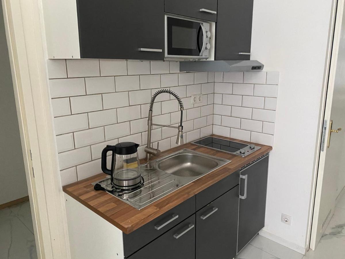 Cool City Center Apt. @ Metro And Shopping Street Vienne Extérieur photo